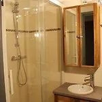 公寓式酒店 Grand Bois Cles Blanches 拉达尼亚