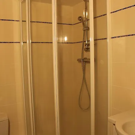 Grand Bois Cles Blanches מלון דירות 3*