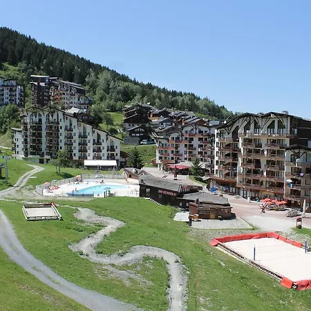 Grand Bois Cles Blanches Aparthotel La Tania