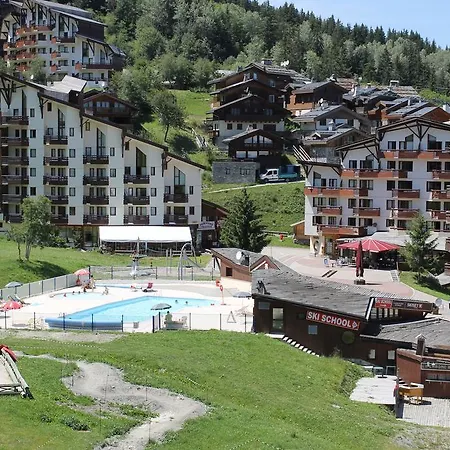 Grand Bois Cles Blanches La Tania